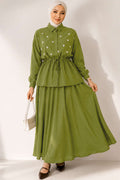 Conjunto de falda con cintura de túnel y flores de perla en verde aceite