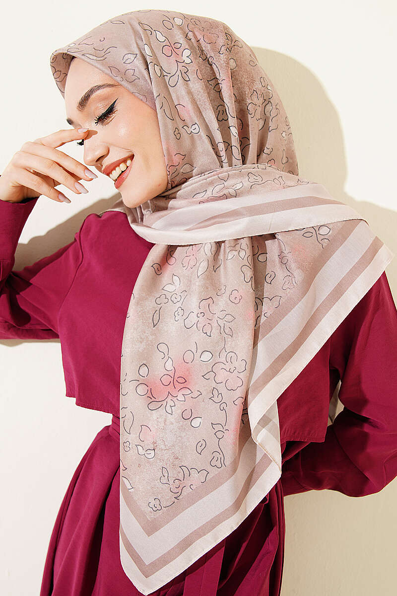120 Cm Çiçek Detaylı Soft Eşarp