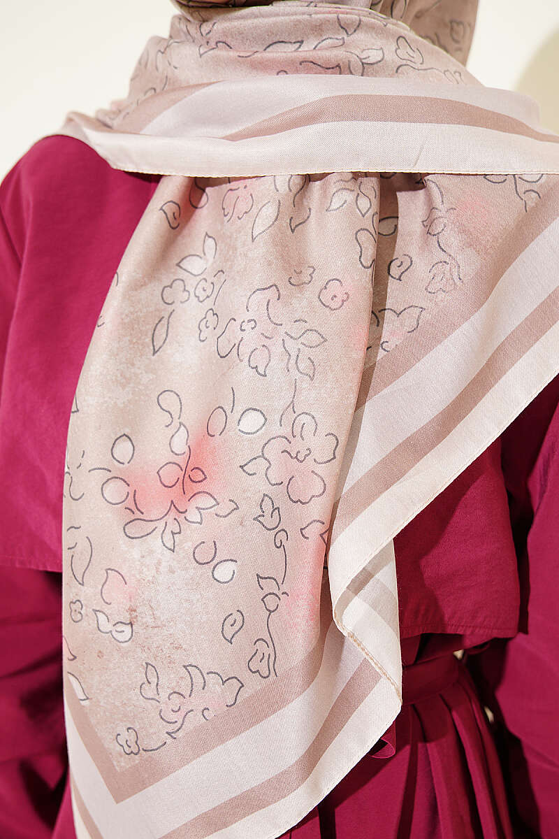 120 Cm Çiçek Detaylı Soft Eşarp