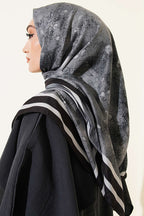 120 Cm Çiçek Detaylı Soft Eşarp Siyah