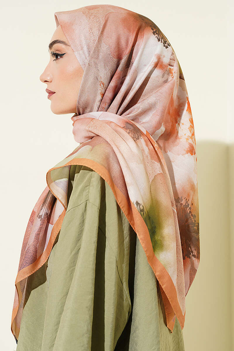 https://cdn.pazarium.com.tr/120-cm-flower-desen-esarp-camel-799536-19-B.jpg