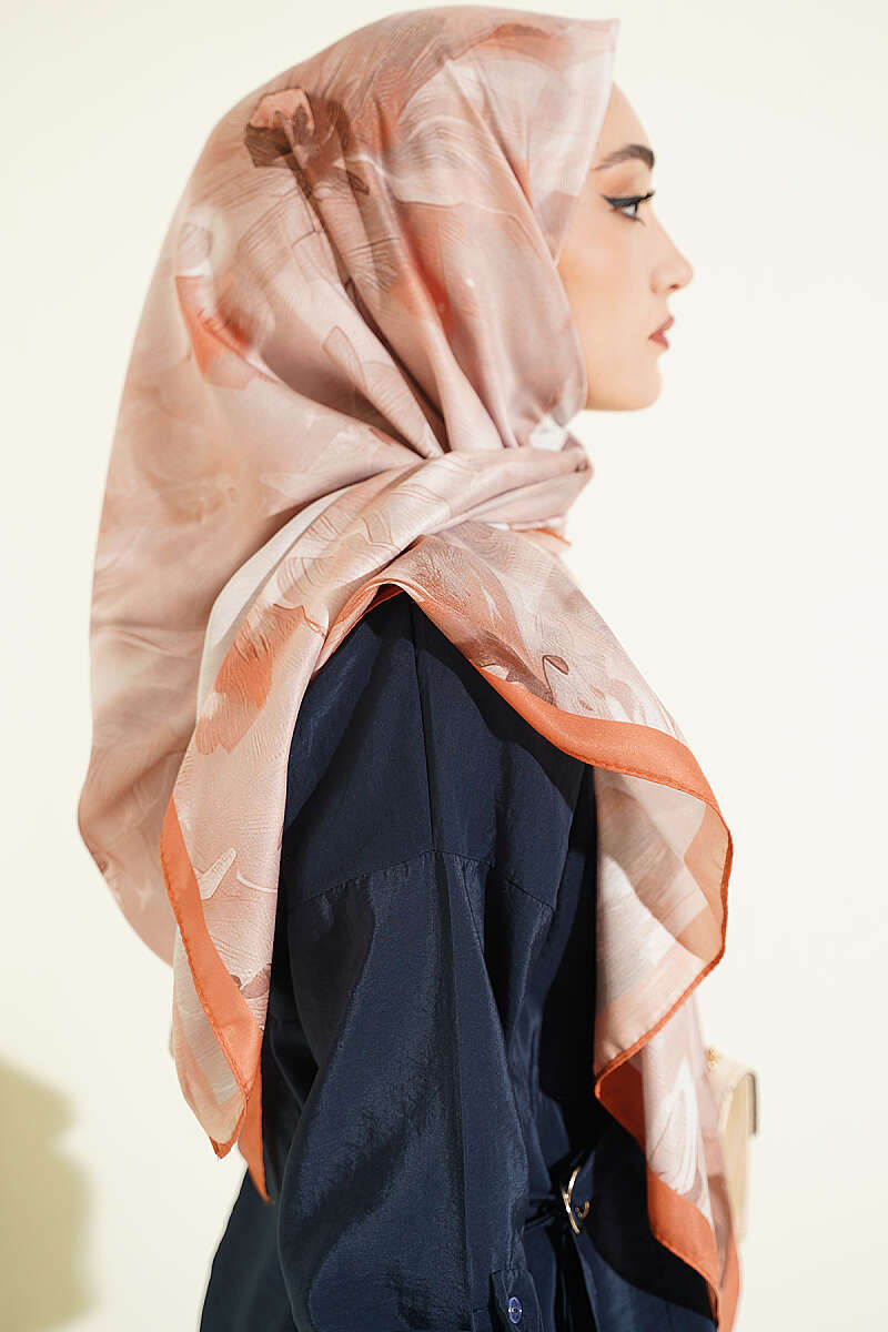 https://cdn.pazarium.com.tr/120-cm-pastel-flora-esarp-camel-811029-20-B.jpg