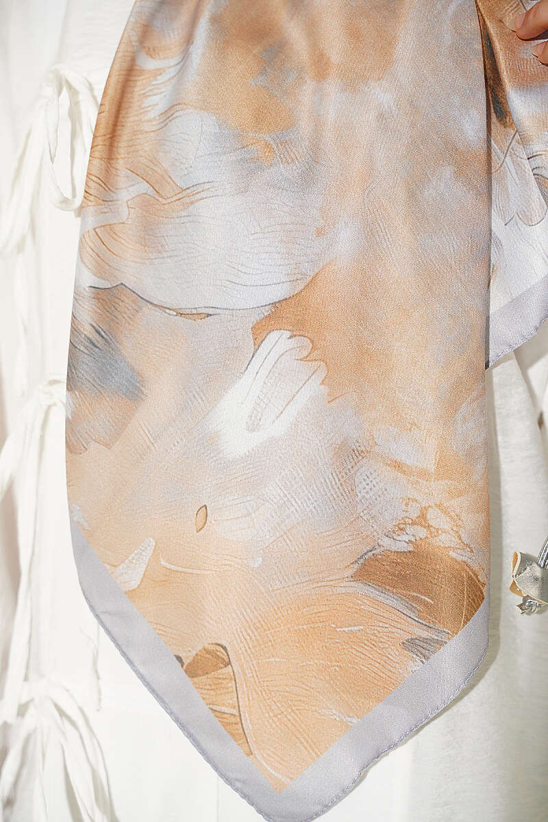 https://cdn.pazarium.com.tr/120-cm-pastel-flora-esarp-gri-810810-20-B.jpg