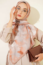 https://cdn.pazarium.com.tr/120-cm-pastel-flora-esarp-latte-811035-20-B.jpg