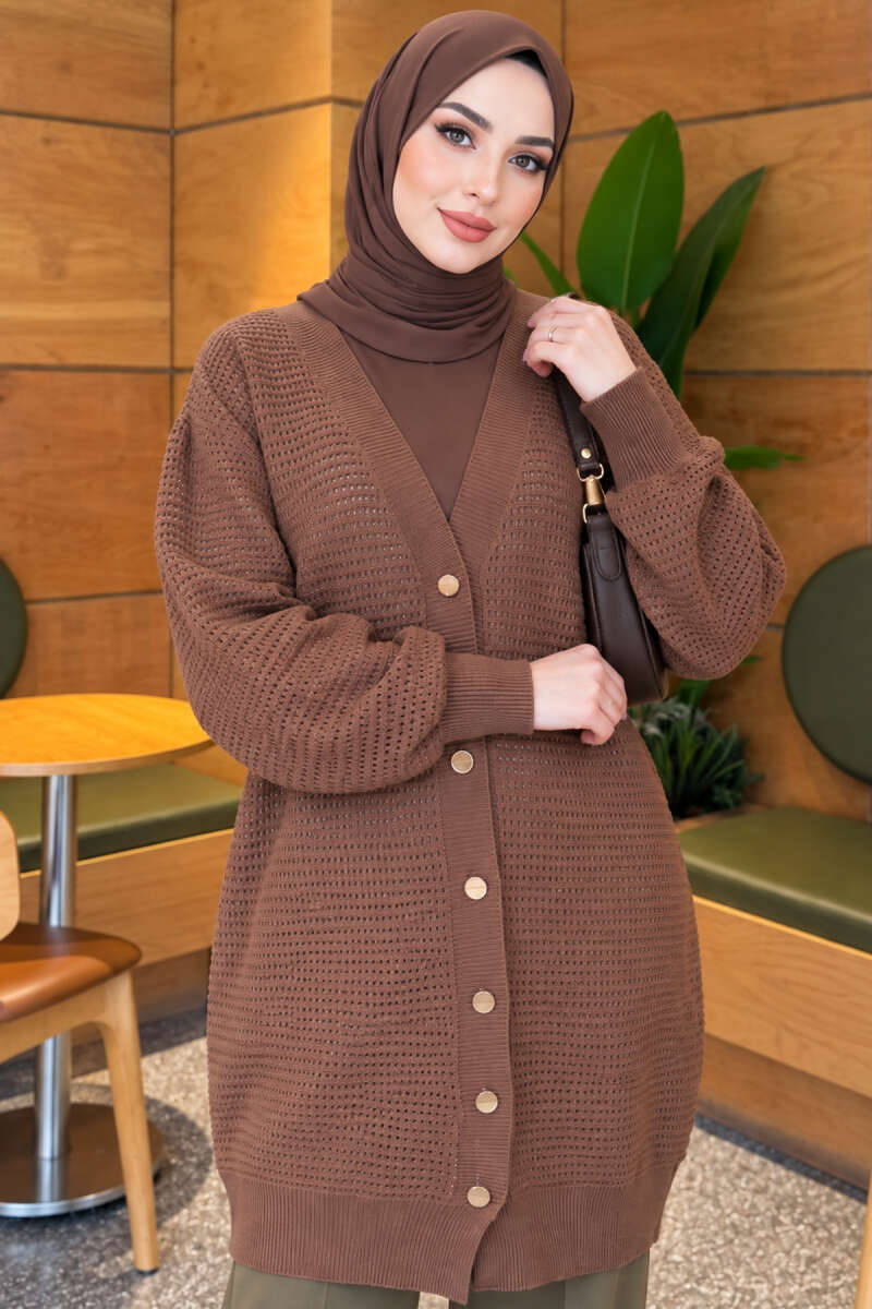 https://www.pazarium.com.tr/ajur-desenli-v-yaka-uzun-triko-hirka-latte-832171-20-B.jpg