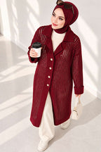 https://cdn.pazarium.com.tr/ajurlu-dugme-detayli-triko-hirka-bordo-827179-20-B.jpg