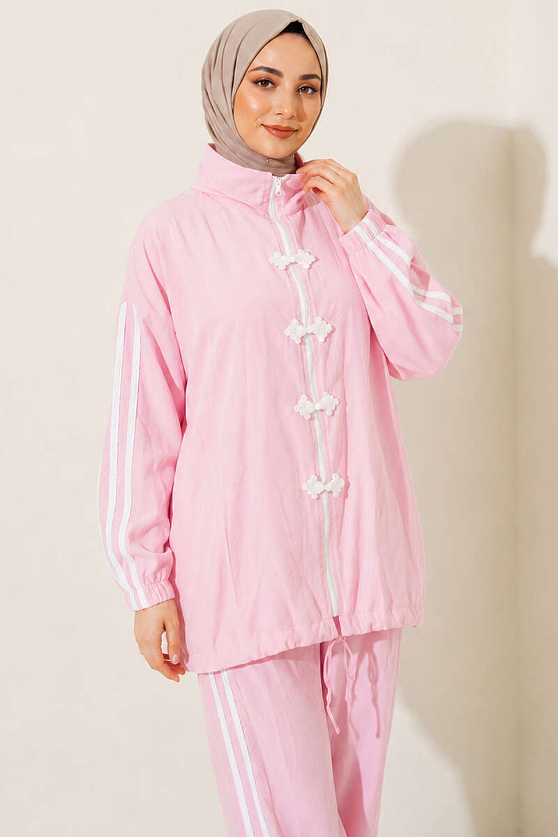 https://cdn.pazarium.com.tr/aplike-suslu-fermuarli-ikili-takim-pembe-806851-19-B.jpg