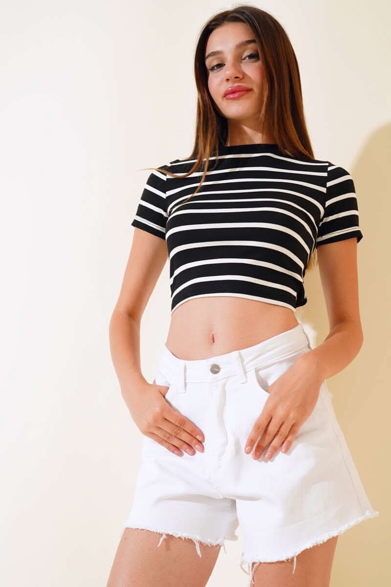 Arkası Kemerli Çizgili Crop