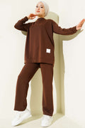 Basic Double Set with Coat of Arms Detail