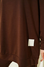 Basic Double Set with Coat of Arms Detail