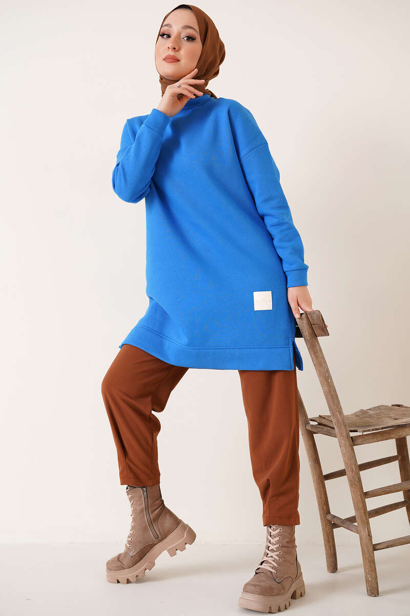 https://cdn.pazarium.com.tr/arma-detayli-tunik-indigo-351930-80-B.jpg