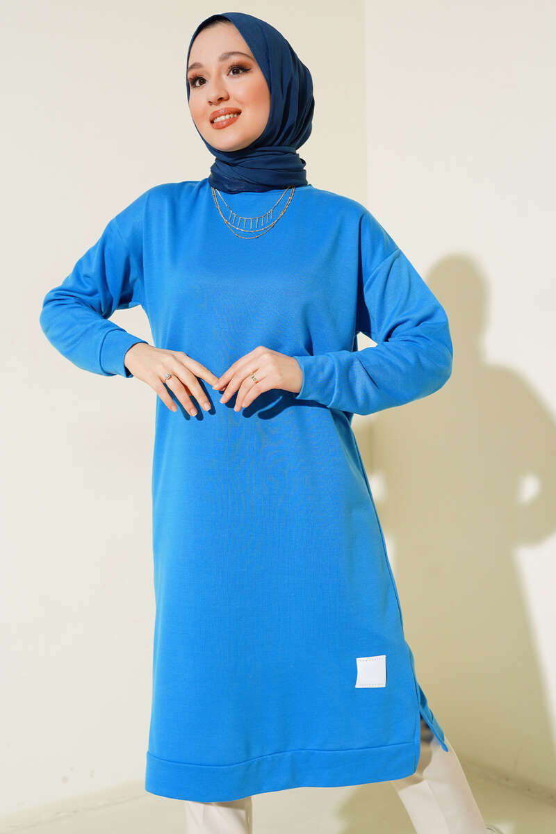 https://cdn.pazarium.com.tr/arma-detayli-uzun-tunik-indigo-442922-10-B.jpg