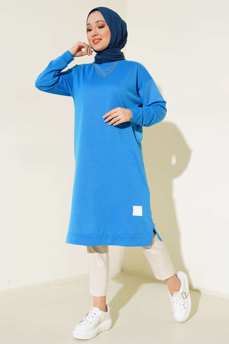 https://cdn.pazarium.com.tr/arma-detayli-uzun-tunik-indigo-442923-10-B.jpg