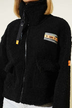 https://cdn.pazarium.com.tr/armali-buklet-kisa-ceket-siyah-691880-16-B.jpg