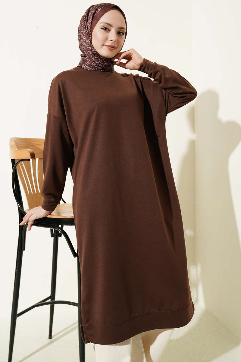 https://cdn.pazarium.com.tr/armali-uzun-basic-tunik-kahve-760489-18-B.jpg