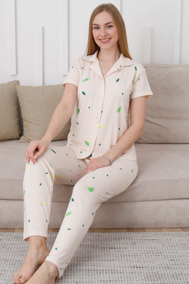 https://cdn.pazarium.com.tr/armut-desen-dugmeli-kisa-kol-pijama-takim-bej-610383-14-B.jpg