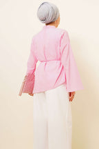 https://cdn.pazarium.com.tr/asimetrik-kesim-poplin-tunik-pembe-803516-19-B.jpg