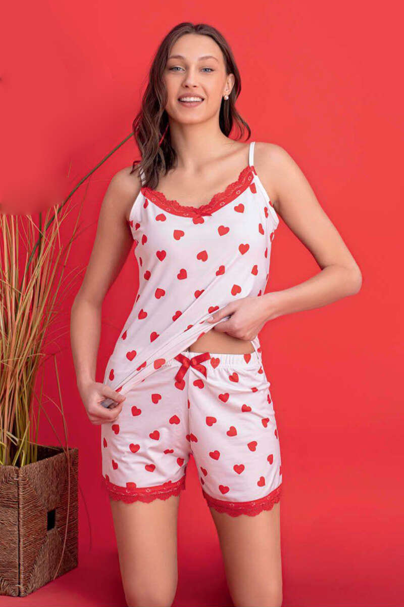 https://cdn.pazarium.com.tr/askili-kalp-desen-sortlu-pijama-takimi-ekru-603838-14-B.jpg