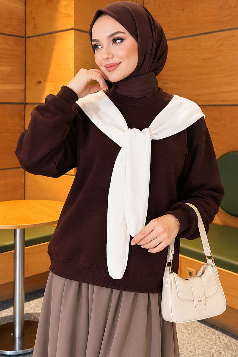 https://cdn.pazarium.com.tr/atki-detayli-uc-iplik-sweatshirt-kahve-841931-20-B.jpg