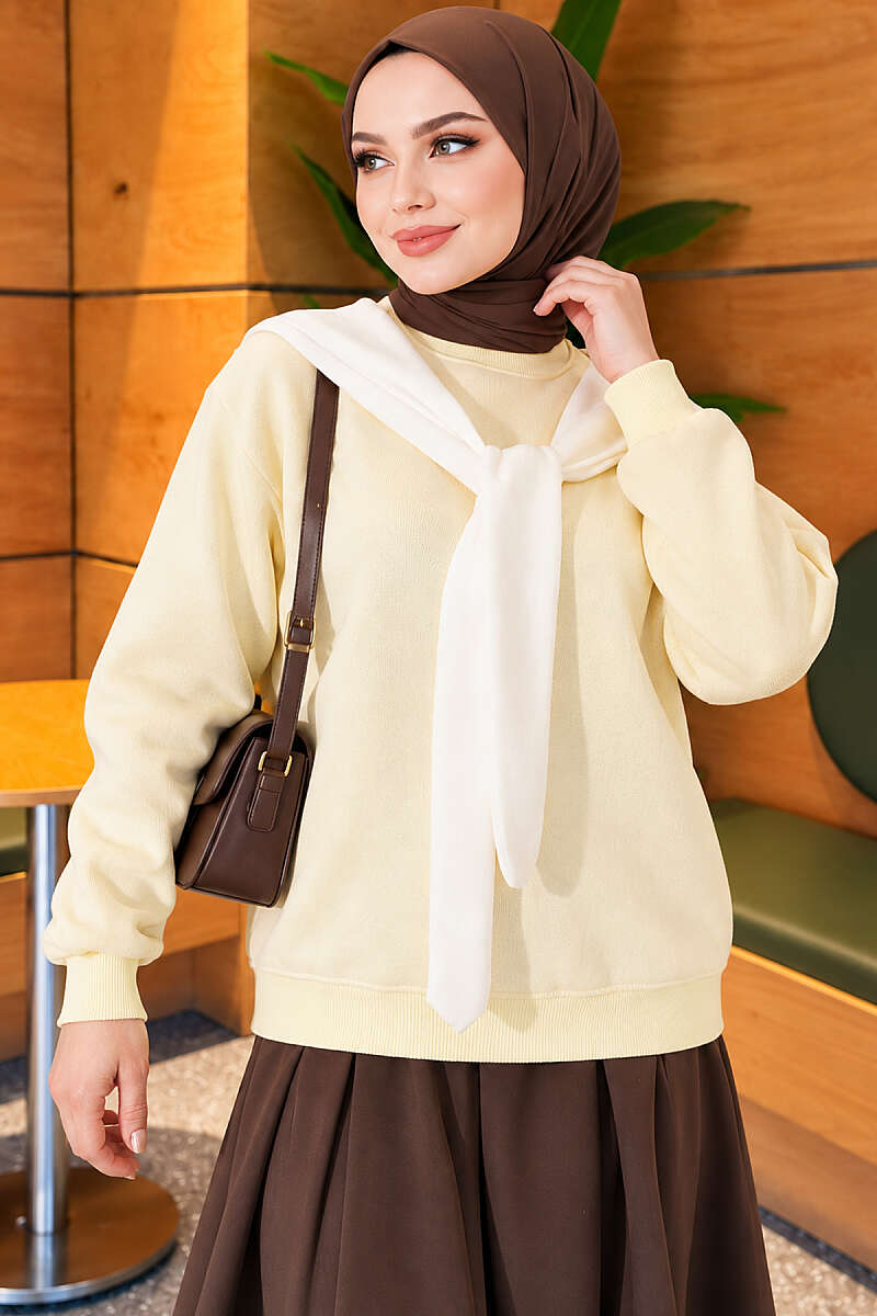 https://cdn.pazarium.com.tr/atki-detayli-uc-iplik-sweatshirt-sari-841919-20-B.jpg