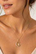 https://cdn.pazarium.com.tr/ay-tas-detayli-kolye-gold-811707-20-B.jpg