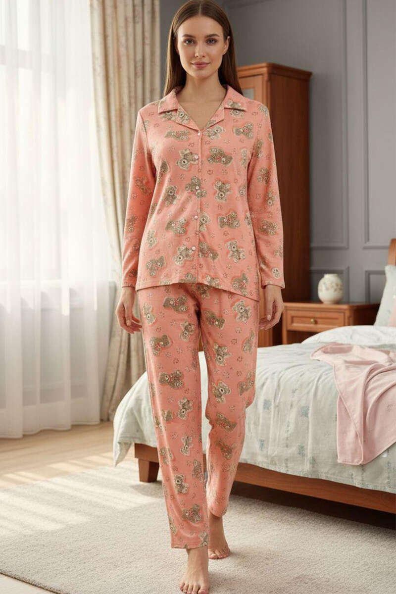 https://cdn.pazarium.com.tr/ayicik-desenli-suet-kruvaze-yaka-pijama-takimi-yavru-agzi-716033-17-B.jpg
