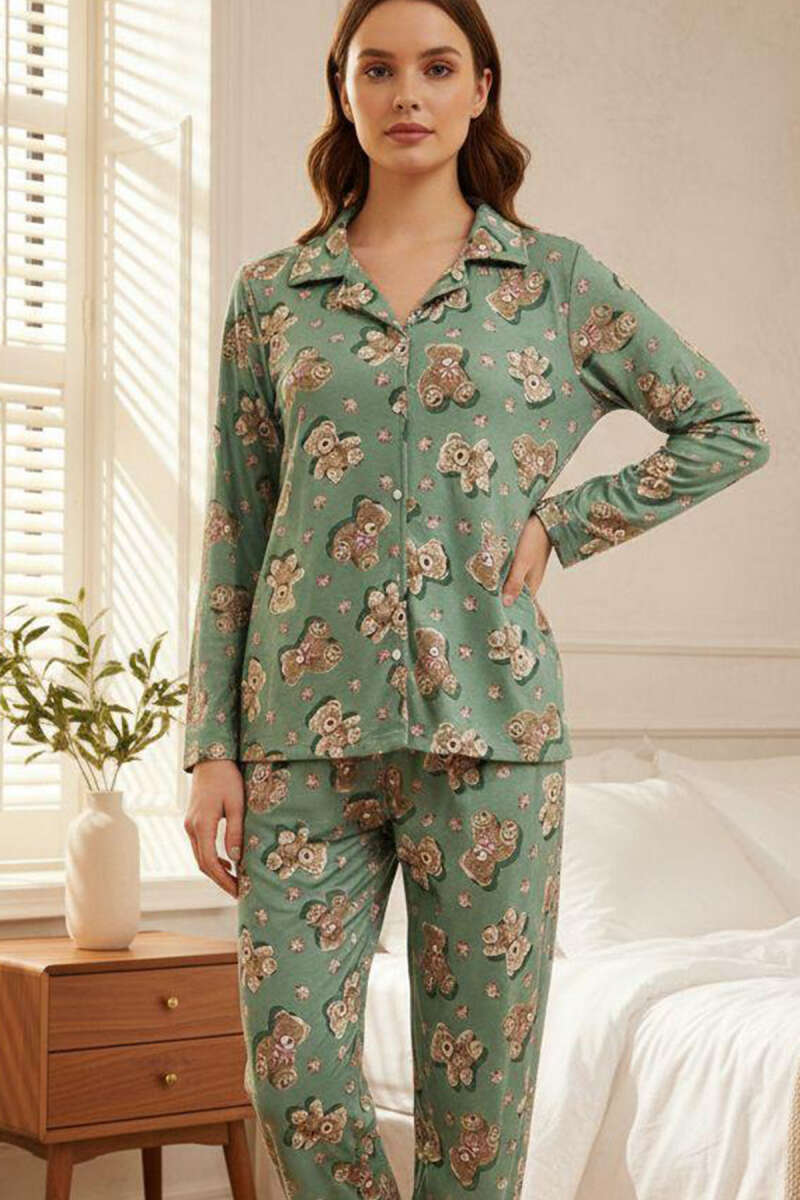 https://cdn.pazarium.com.tr/ayicik-desenli-suet-kruvaze-yaka-pijama-takimi-yesil-716104-17-B.jpg