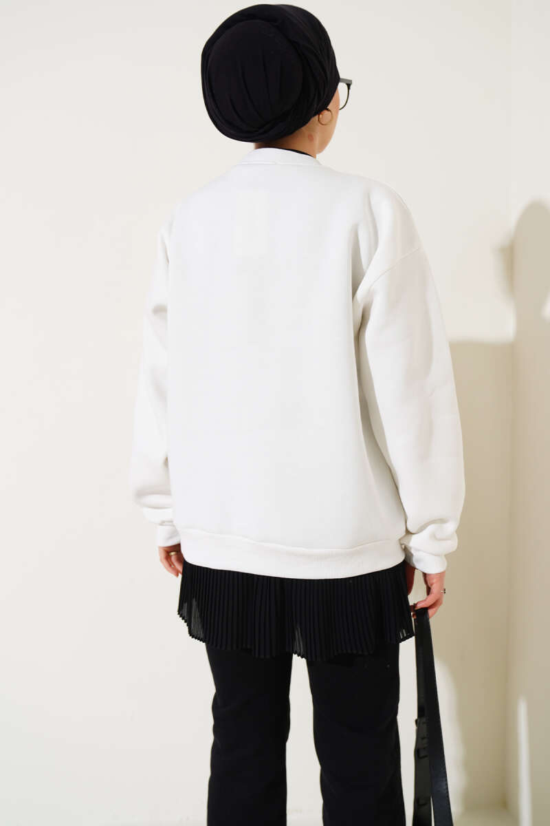 https://cdn.pazarium.com.tr/ayicik-nakis-uc-iplik-sweatshirt-beyaz-565570-13-B.jpg