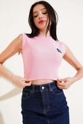 https://cdn.pazarium.com.tr/ayicik-nakisli-kolsuz-crop-pembe-590185-14-B.jpg