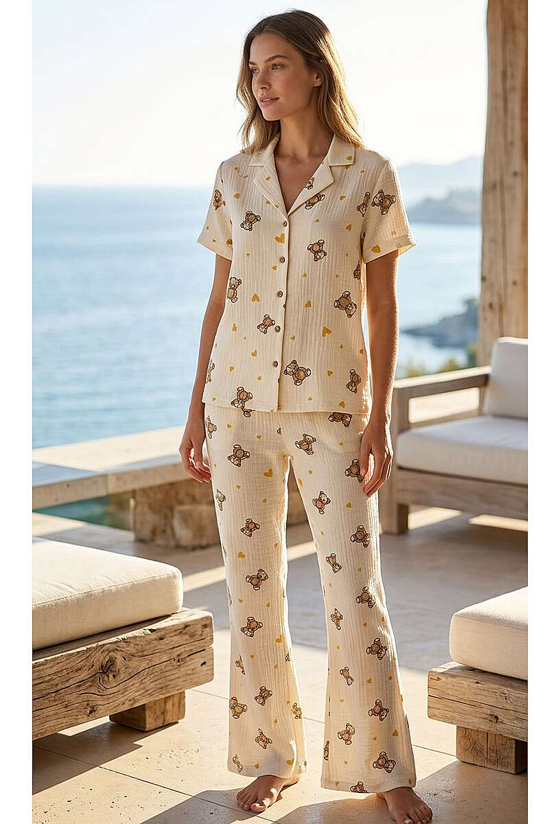 https://cdn.pazarium.com.tr/ayicikli-gomlek-yaka-muslin-kisa-kollu-pijama-takimi-bej-799942-19-B.jpg