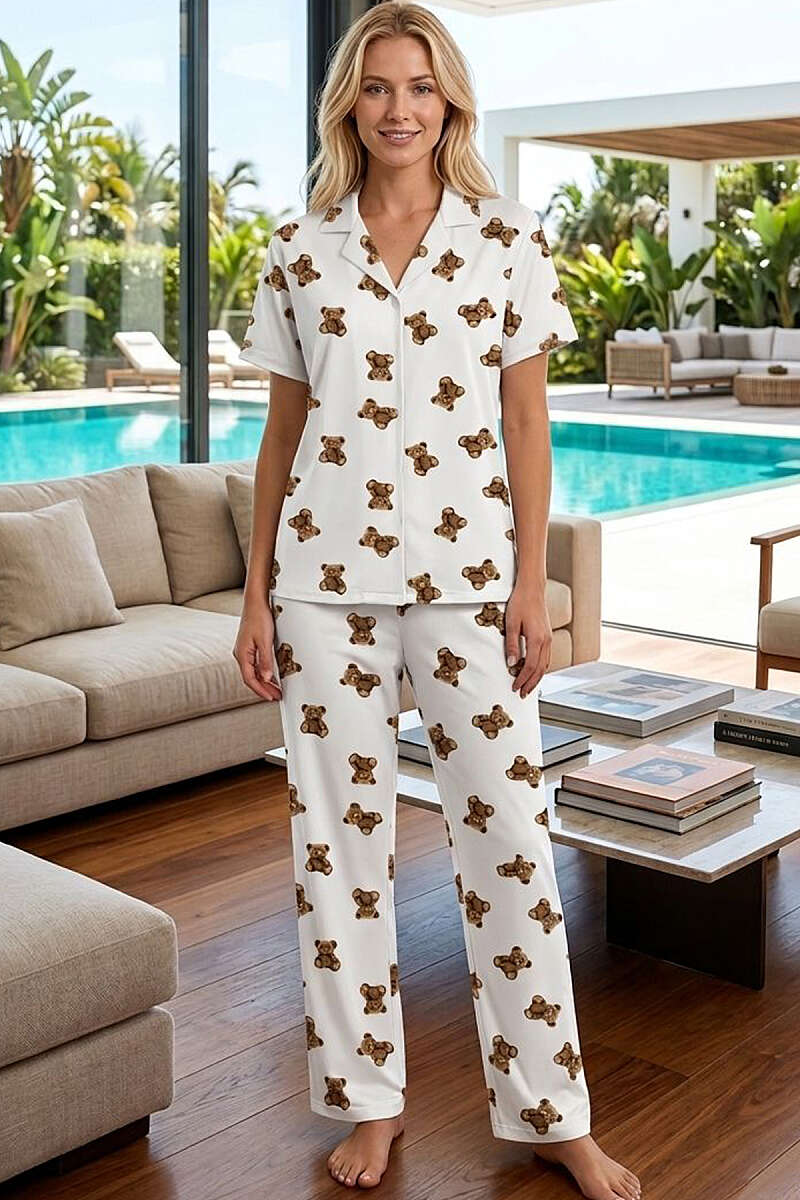 https://cdn.pazarium.com.tr/ayicikli-inci-dugmeli-kisa-kollu-pijama-takimi-beyaz-802193-19-B.jpg