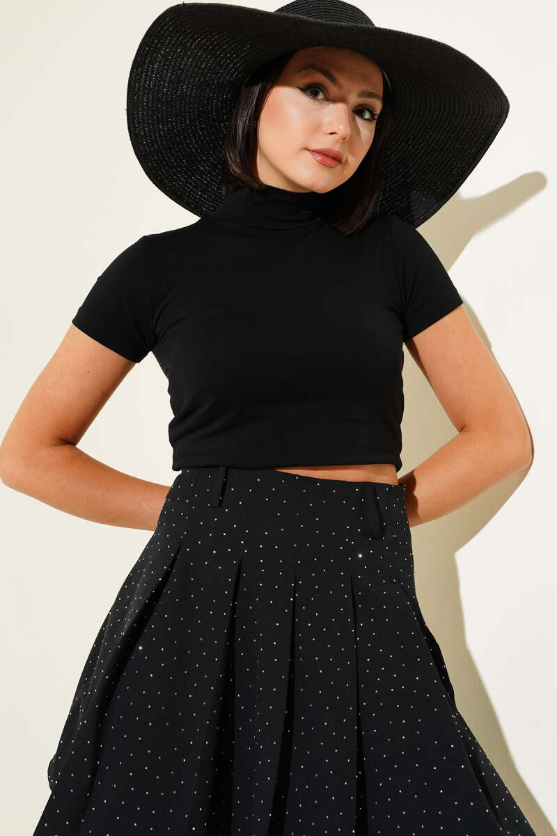 https://cdn.pazarium.com.tr/balikci-yaka-kisa-kol-body-siyah-642623-15-B.jpg