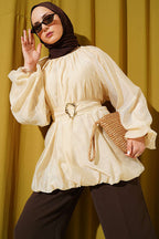 https://cdn.pazarium.com.tr/balon-kol-gold-tokali-kusakli-tunik-bej-789755-19-B.jpg
