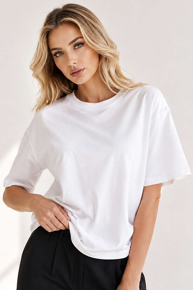 https://cdn.pazarium.com.tr/basic-bisiklet-yaka-detayli-t-shirt-beyaz-808093-19-B.jpg