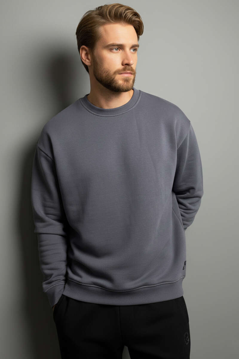 https://cdn.pazarium.com.tr/basic-bisiklet-yaka-erkek-sweatshirt-fume-699948-16-B.jpg