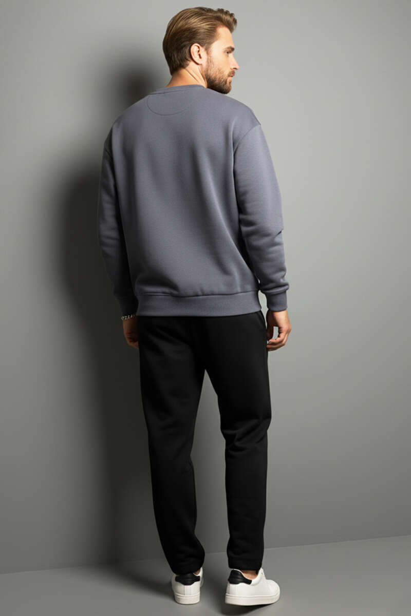 https://cdn.pazarium.com.tr/basic-bisiklet-yaka-erkek-sweatshirt-fume-699950-16-B.jpg