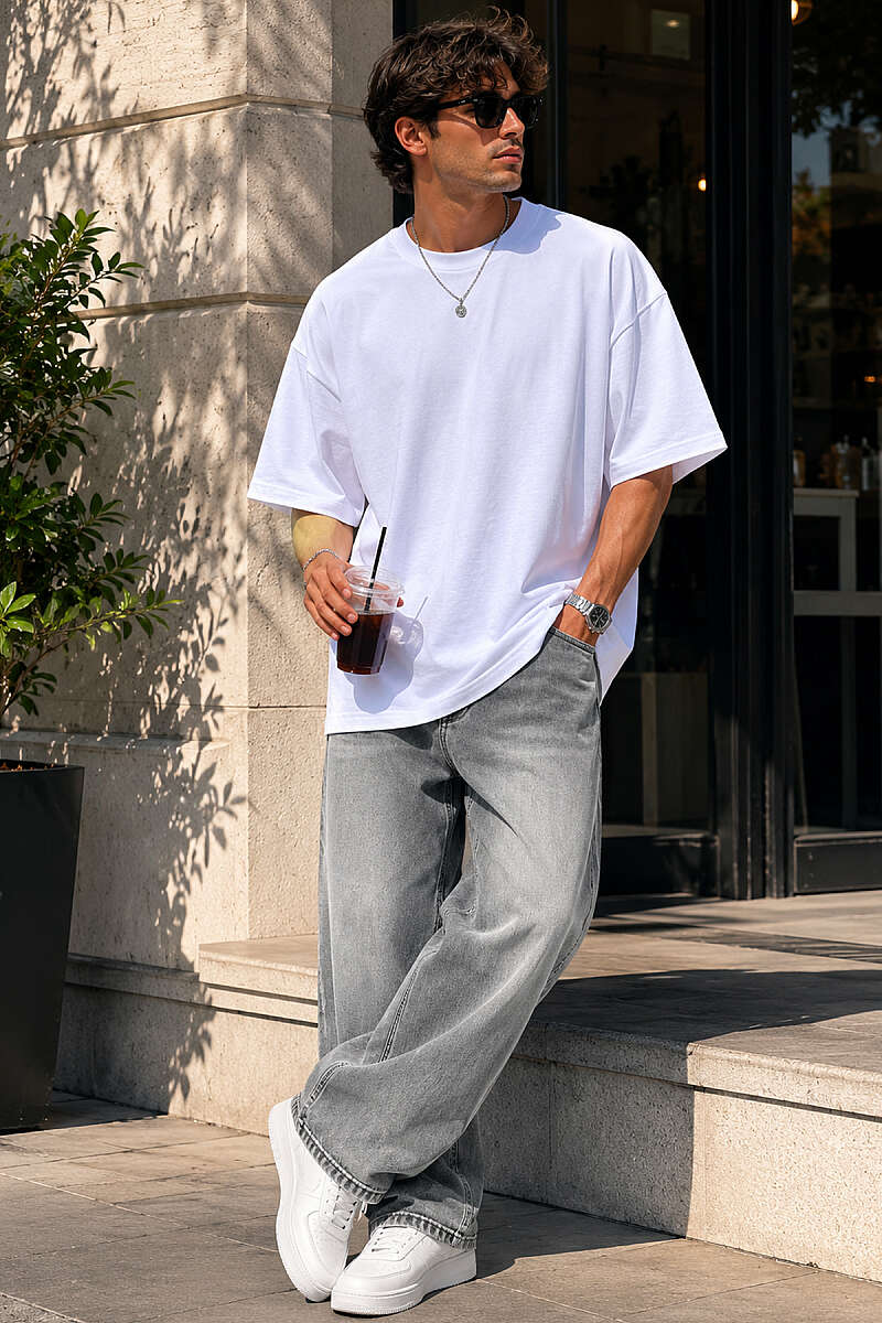 https://cdn.pazarium.com.tr/basic-bisiklet-yaka-oversize-erkek-t-shirt-beyaz-786650-19-B.jpg