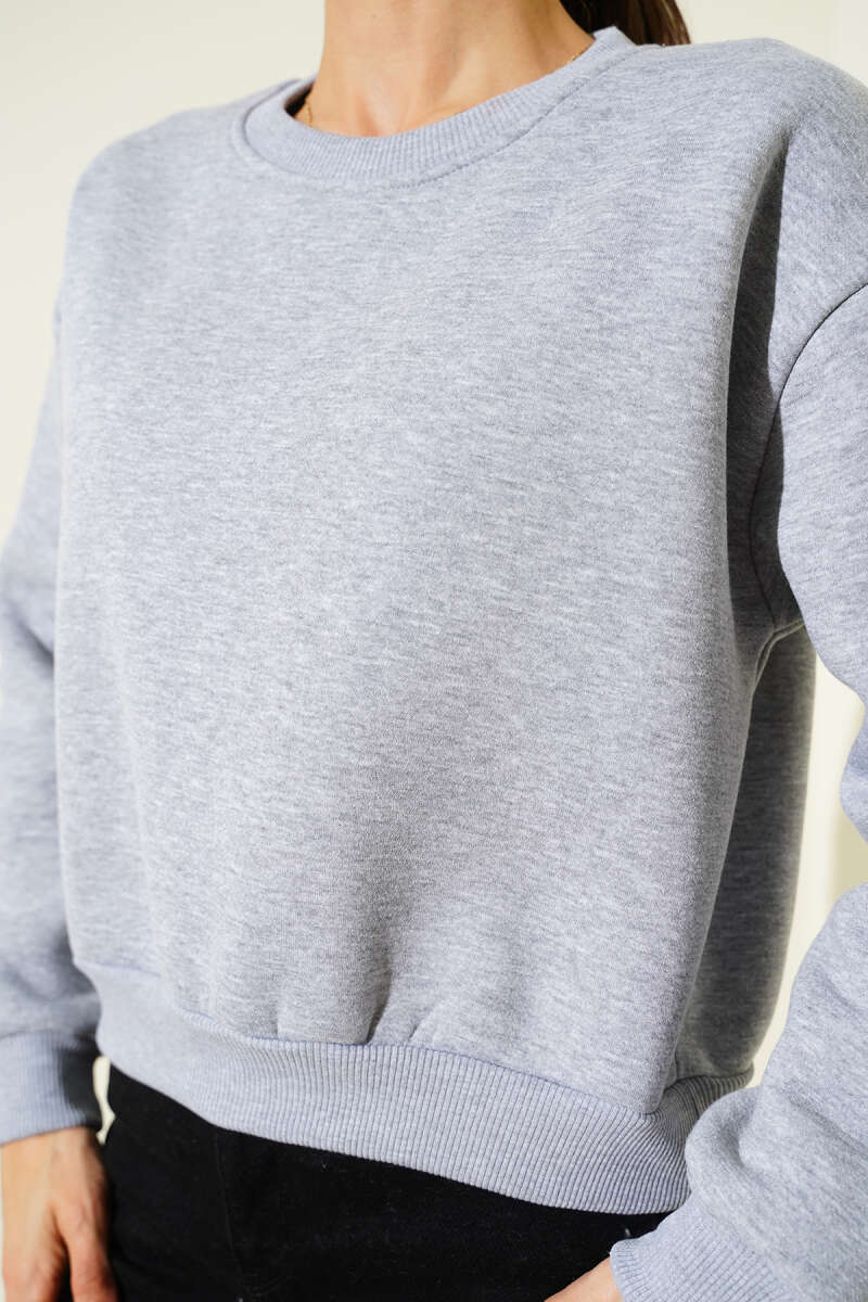 Basic Bisiklet Yaka Üç İp Sweatshirt