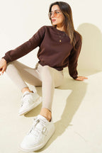 https://cdn.pazarium.com.tr/basic-bisiklet-yaka-uc-ip-sweatshirt-kahve-700528-16-B.jpg
