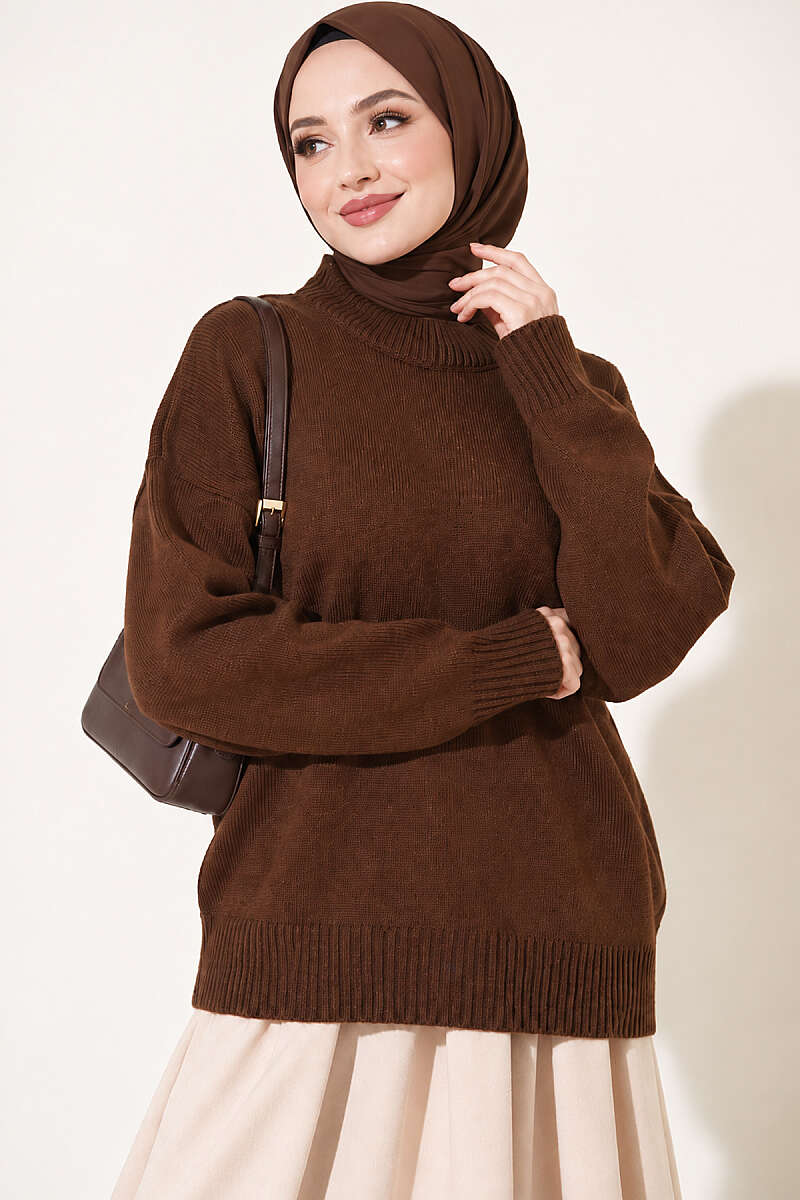 https://cdn.pazarium.com.tr/basic-dusuk-kollu-triko-tunik-kahve-839714-20-B.jpg