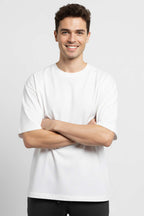https://cdn.pazarium.com.tr/basic-oversize-erkek-t-shirt-beyaz-686666-16-B.jpg
