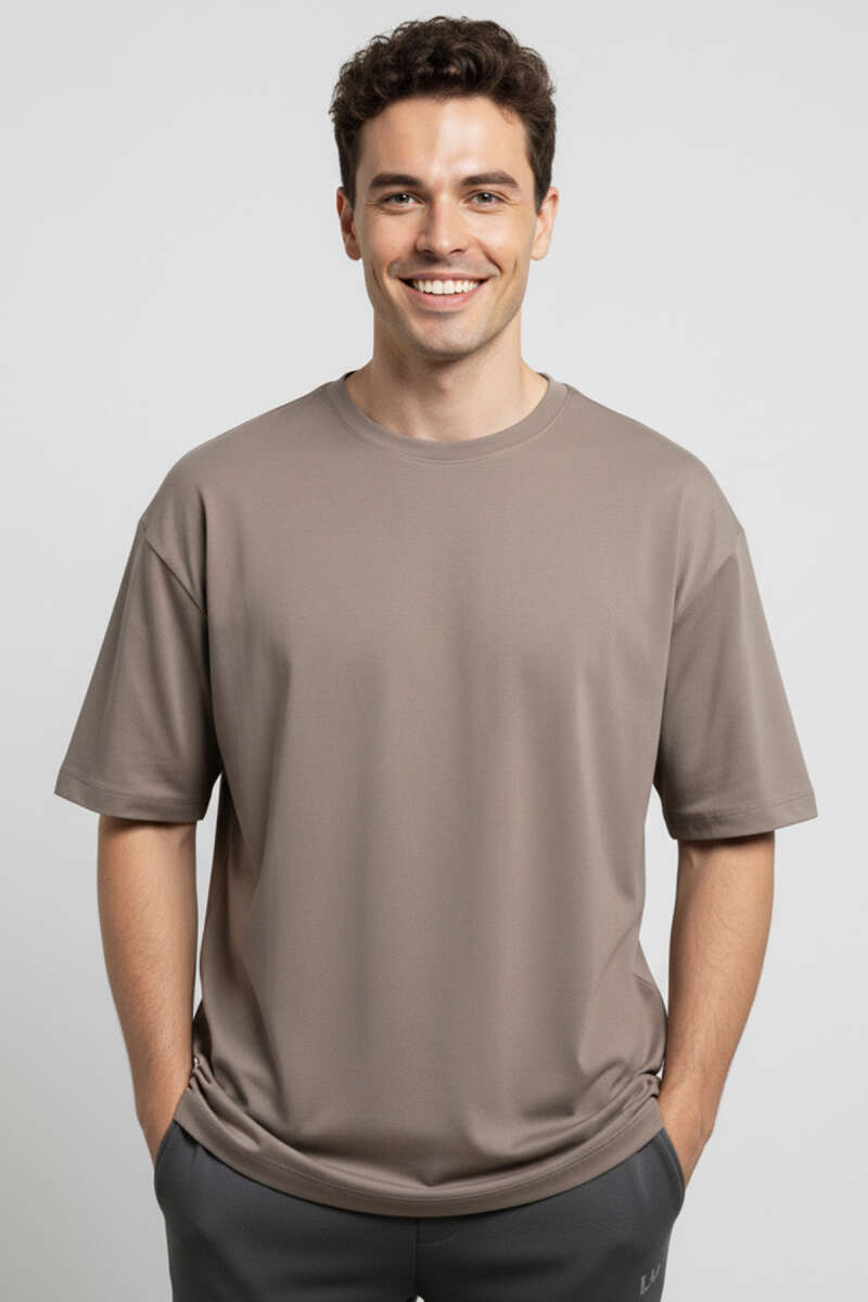 https://cdn.pazarium.com.tr/basic-oversize-erkek-t-shirt-vizon-686653-16-B.jpg