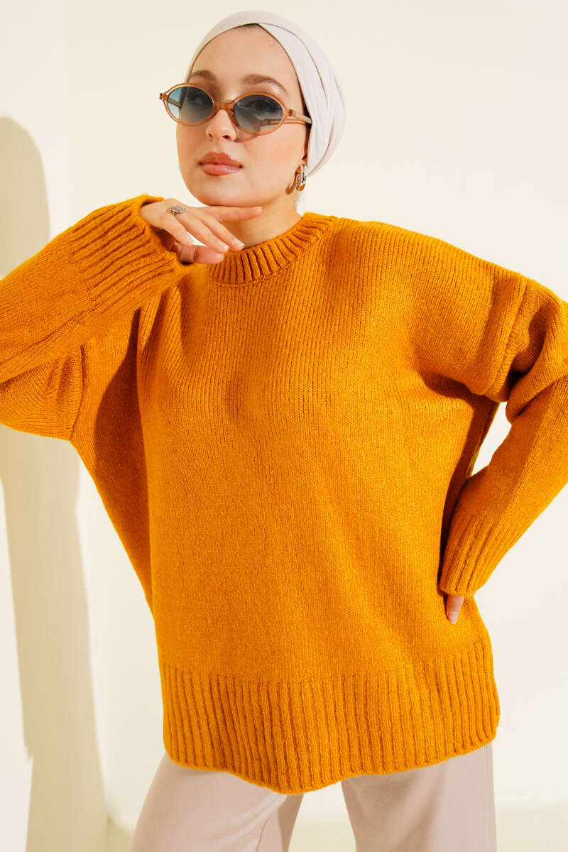 https://cdn.pazarium.com.tr/basic-oversize-triko-tunik-hardal-680494-16-B.jpg