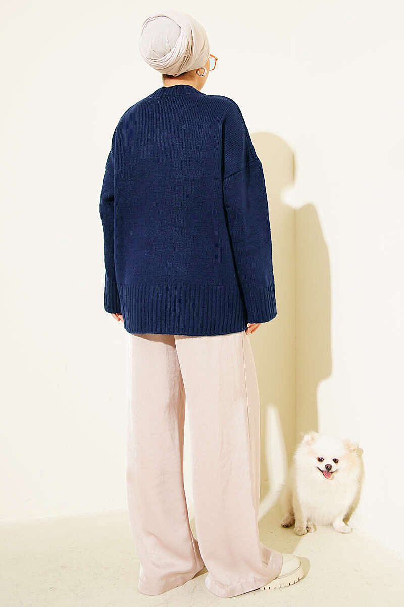 https://cdn.pazarium.com.tr/basic-oversize-triko-tunik-lacivert-830714-16-B.png