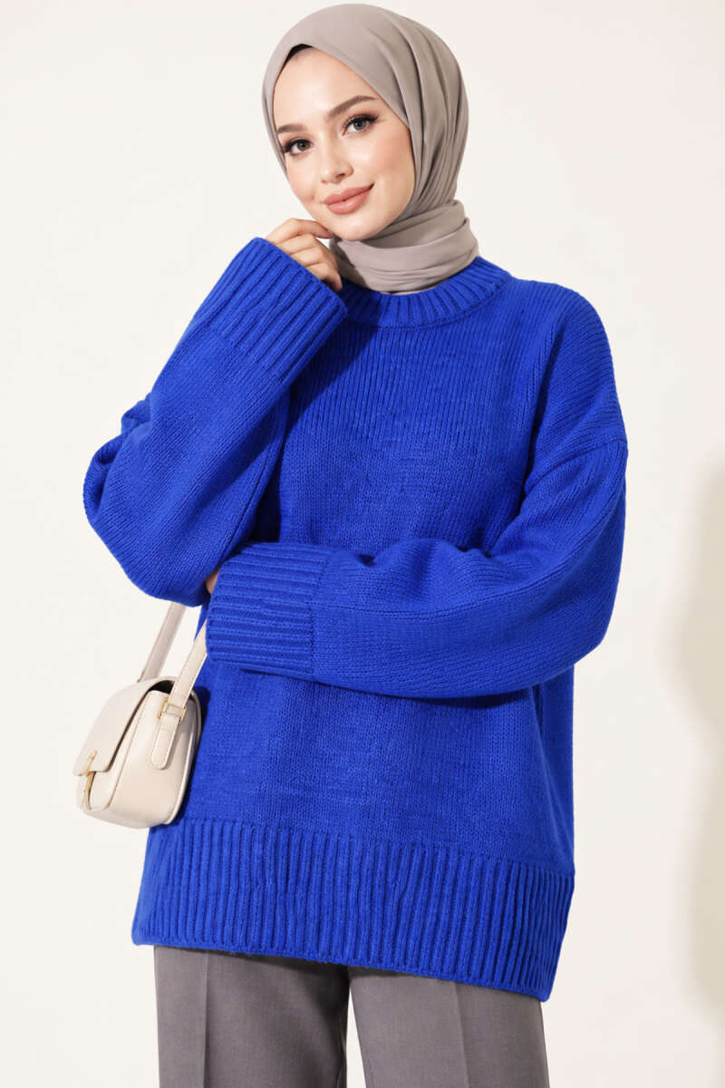 https://cdn.pazarium.com.tr/basic-oversize-triko-tunik-saks-825601-20-B.jpg