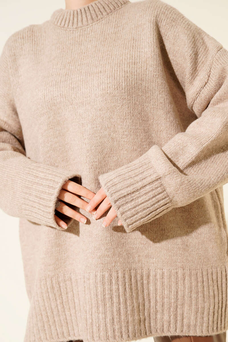 https://cdn.pazarium.com.tr/basic-oversize-triko-tunik-tas-715642-17-B.jpg