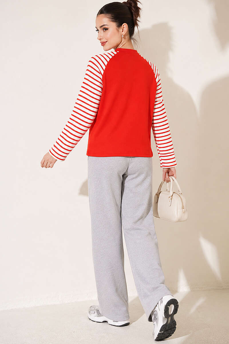https://cdn.pazarium.com.tr/baskili-cizgi-detayli-sweatshirt-kirmizi-842328-20-B.jpg