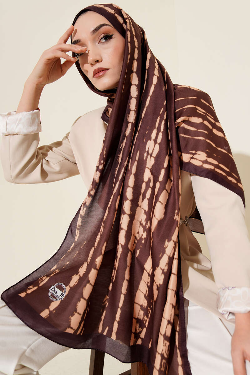 https://cdn.pazarium.com.tr/batik-akis-cizgili-soft-sal-kahve-738695-18-B.jpg