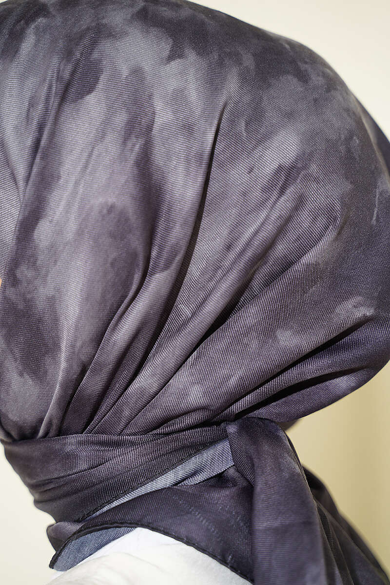 https://cdn.pazarium.com.tr/batik-desen-soft-esarp-fume-810732-20-B.jpg