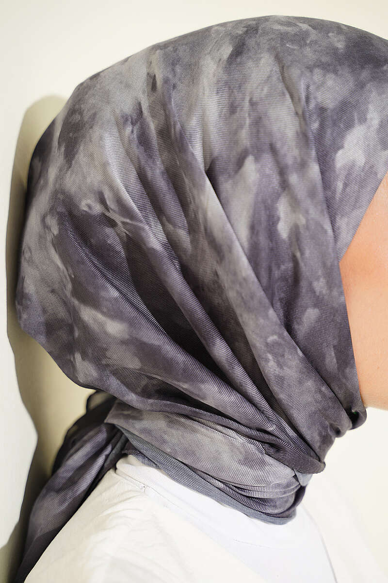 https://cdn.pazarium.com.tr/batik-desen-soft-esarp-kayrak-grisi-810740-20-B.jpg